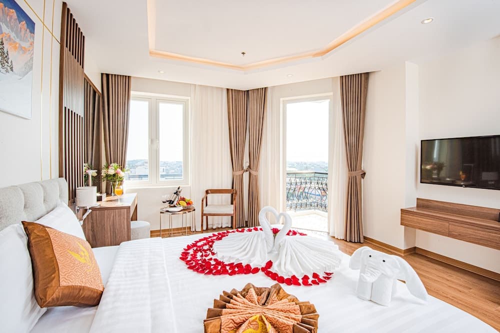 Manh Quan Luxury Hotel