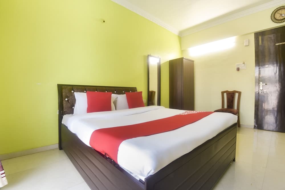 OYO 62456 Dream Palace