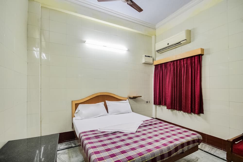 SPOT ON 46303 Mahalakshmi Inn