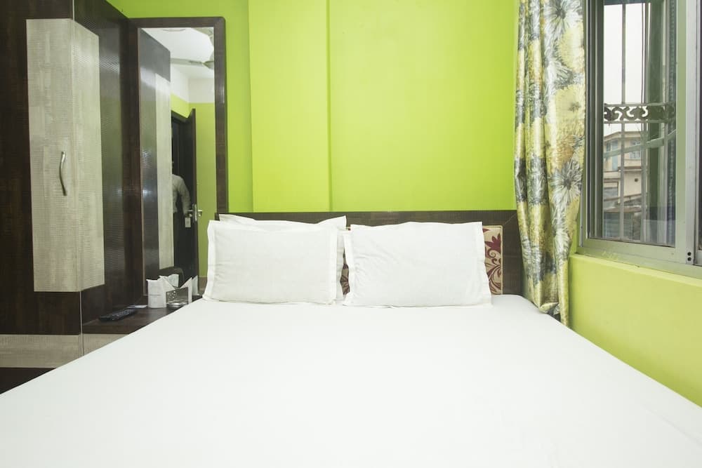 SPOT ON 38642 Hotel Sarojini Palace