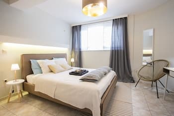 Garden House in Anavyssos