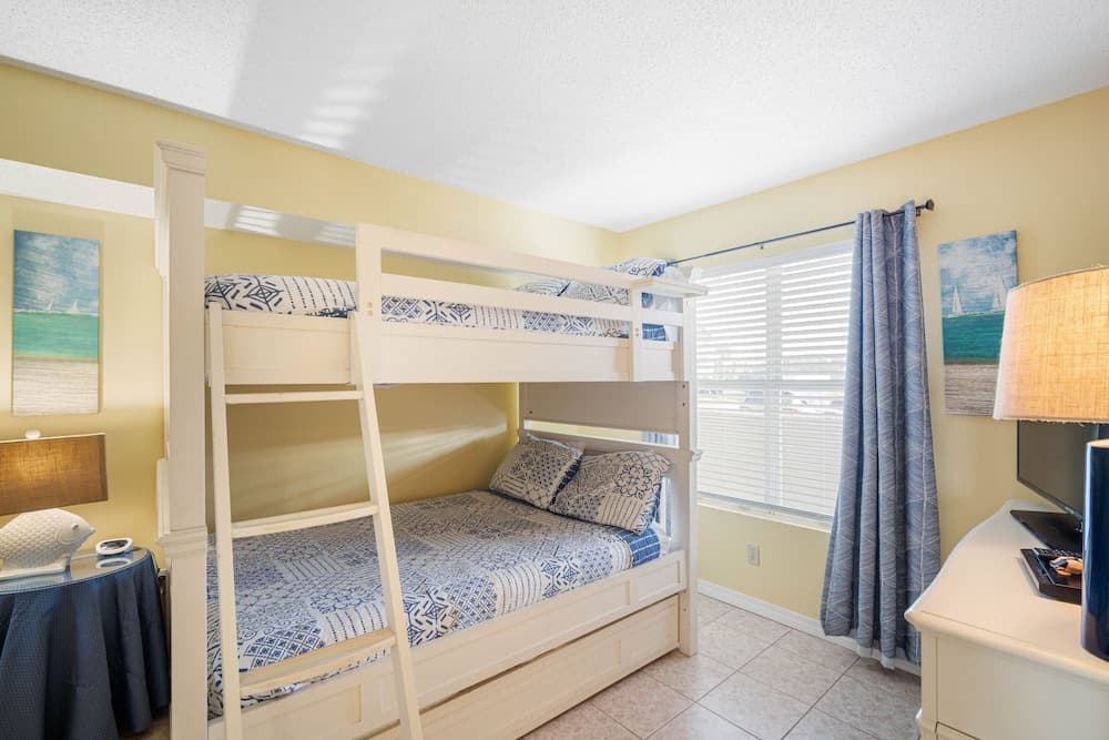 Plantation Palms Condos by ALBVR