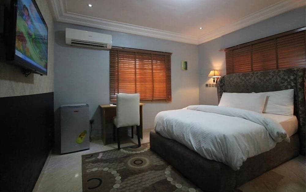 Adsuit Hotel Calabar