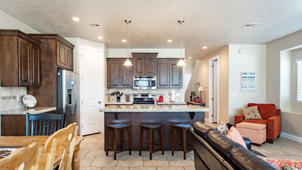 Life Is Good 3 Bedroom Apts