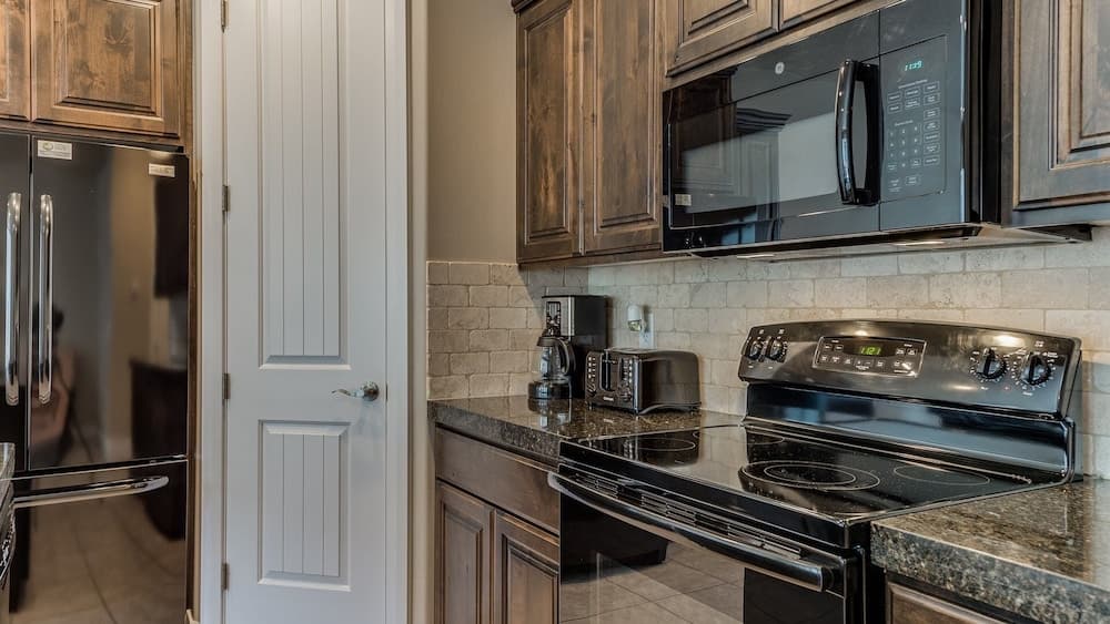 Razorback Ridge 4 Bedroom Apts by Redawning