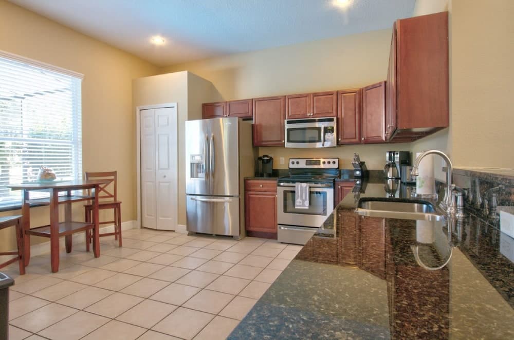 4BR Davenport Pool Home by Watson-767OX