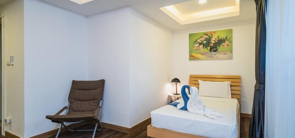 Patong Hill Villa by Lofty