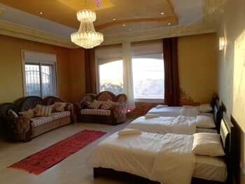 Jabal Bed & Breakfast