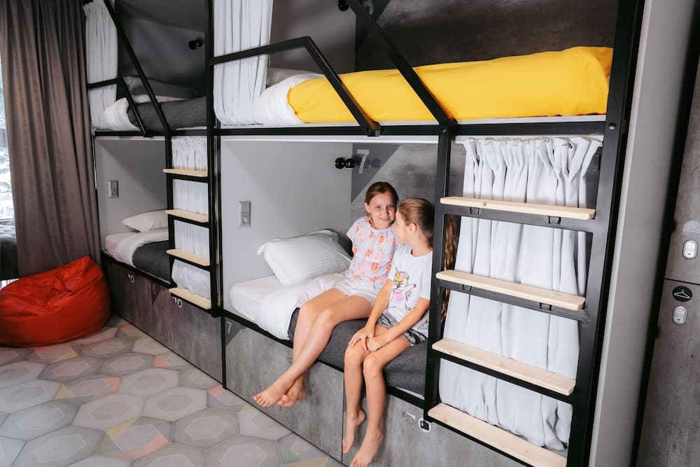 VDali Poshtel - Hostel