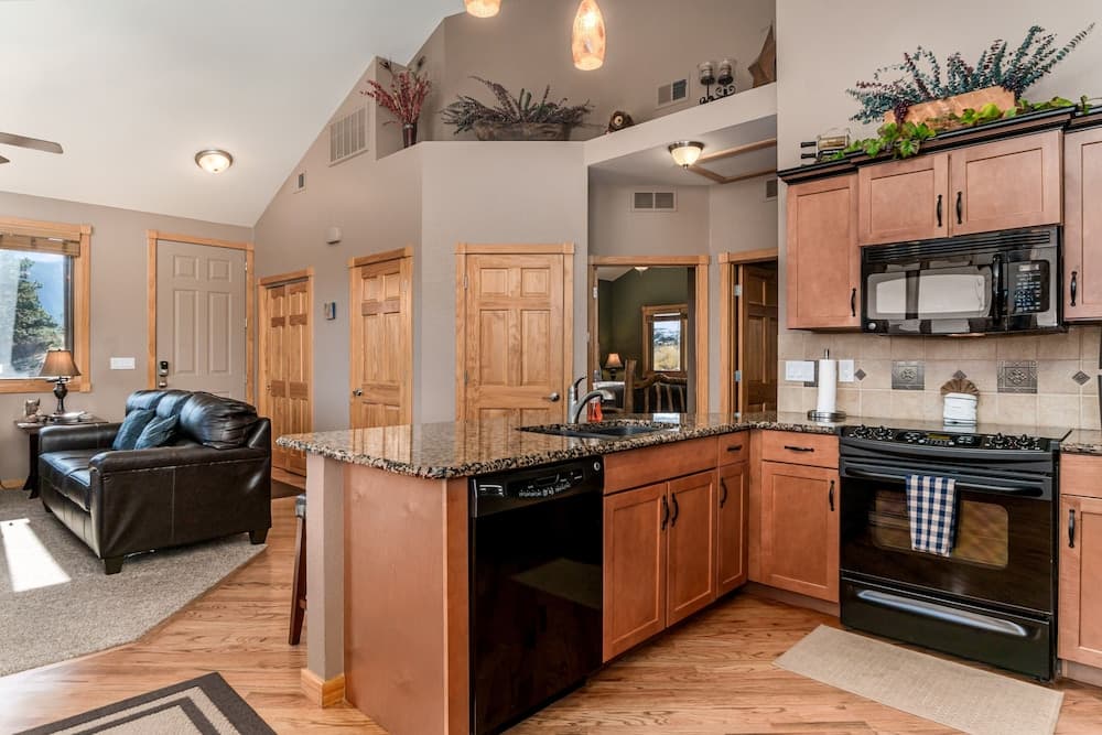 Eagle Cliff Mountain 29a 2 Bedroom Condo by Redawning