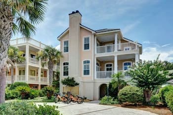 2225 Bruce Drive by Hodnett Cooper