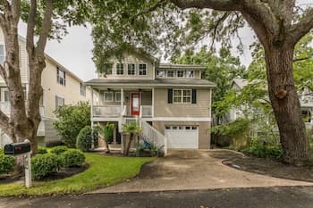 1067 College by Hodnett Cooper