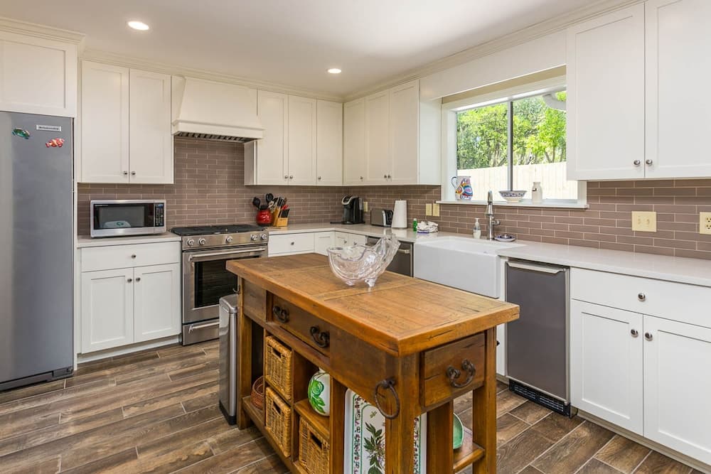 4316 7th Street by Hodnett Cooper