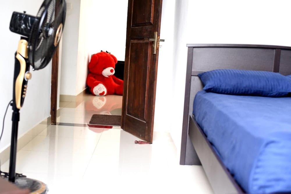 Steps Backpackers Hostel