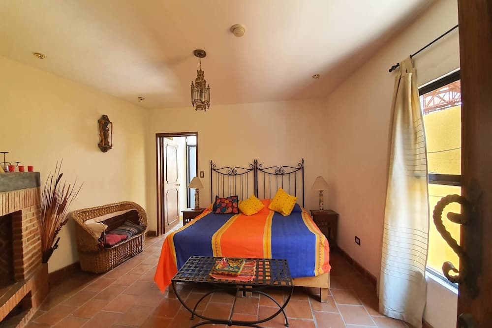 Capital O Hotel Al Son de los Santos - Hostel