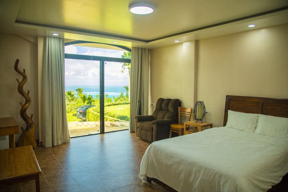 Seven Color Sea View Villa