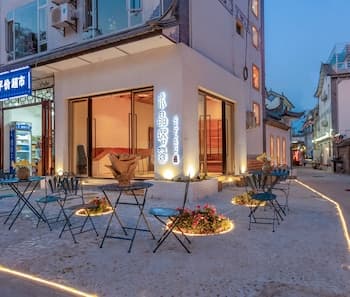 Crystal Taro Inn Dali