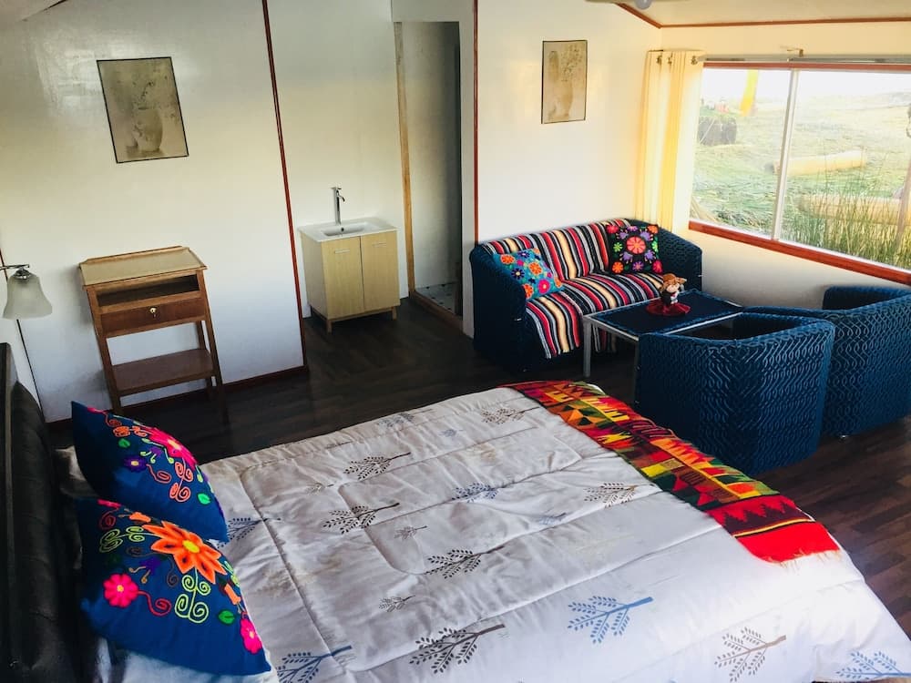 Paisajes del Titicaca Lodge