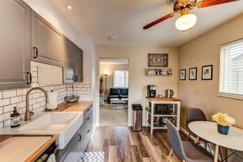 2BR Hikers Dream Red Rocks Dog-friendly!