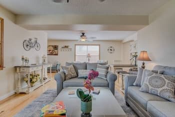 3BR Downtownolympic Training Centerfire Pit