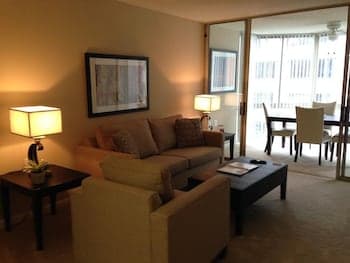 National at Ballston Metro