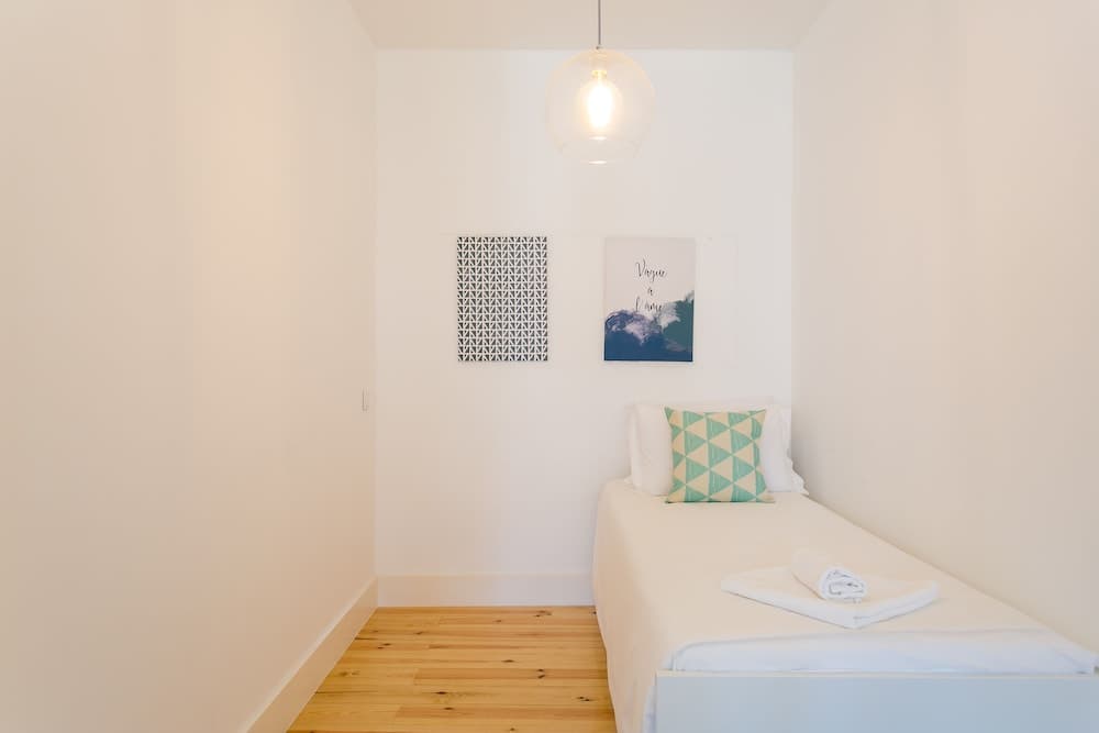 ALTIDO New&Trendy 2-bed flat w/seaview in Lapa