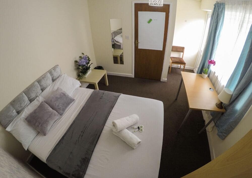 Donnington Bridge Road Rooms