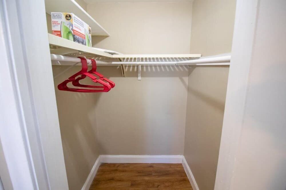 Brief Homes - The Victor 1 Bedroom Apartment #5