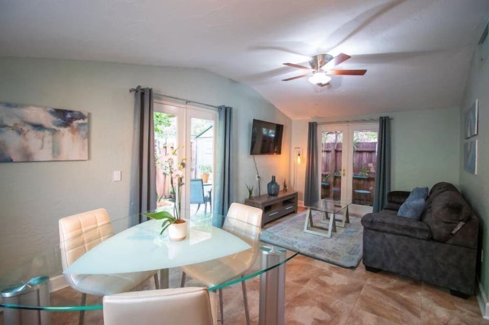 Wilton Way Orchid House