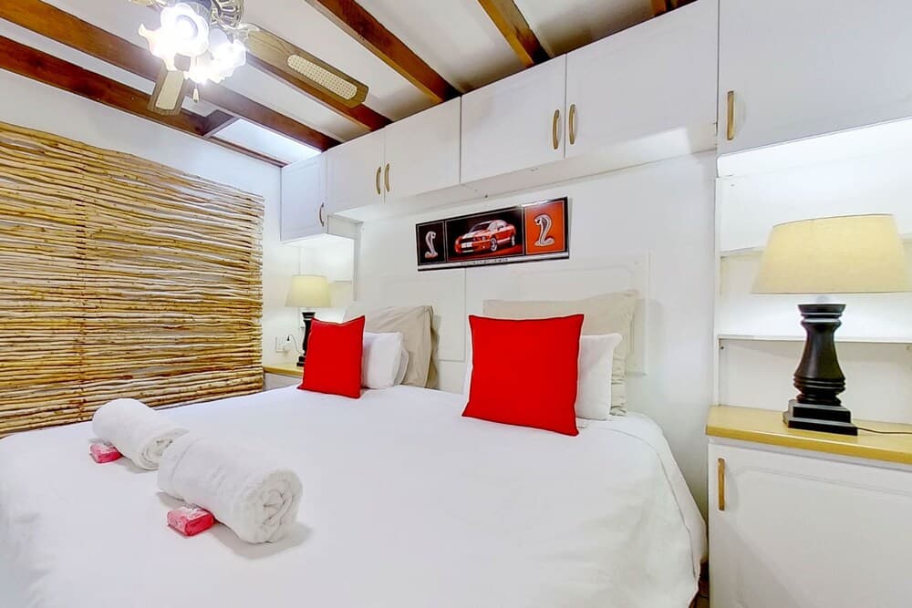 Executive Couples Suite Strand