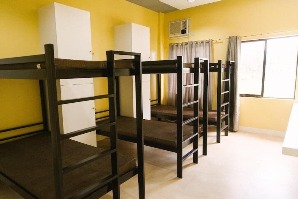 Royale House Hotel Davao powered by Cocotel