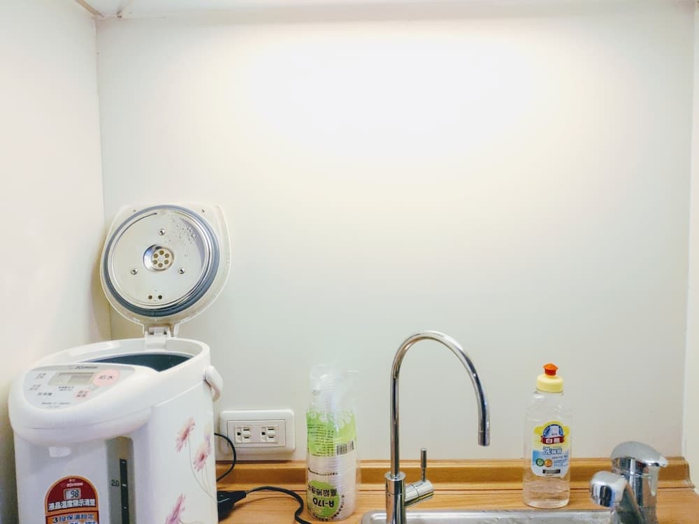 Shana Skyline Hostel