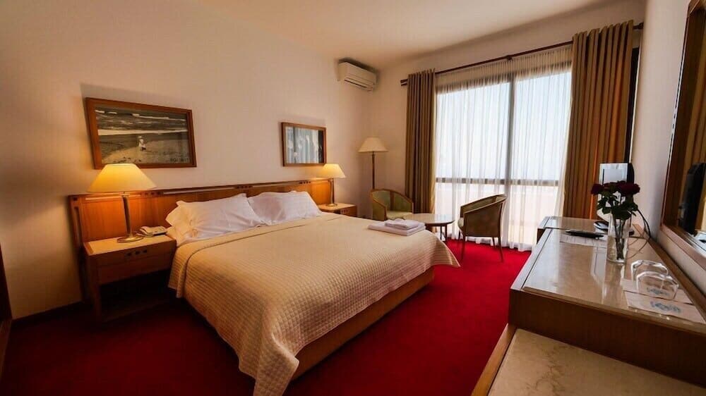 Chateau Linza Resort