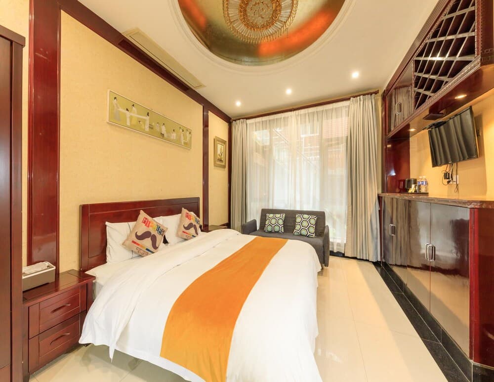 Fu Yin Su Pudong Airport