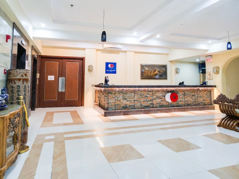 Capital O 460 World Palace Hotel