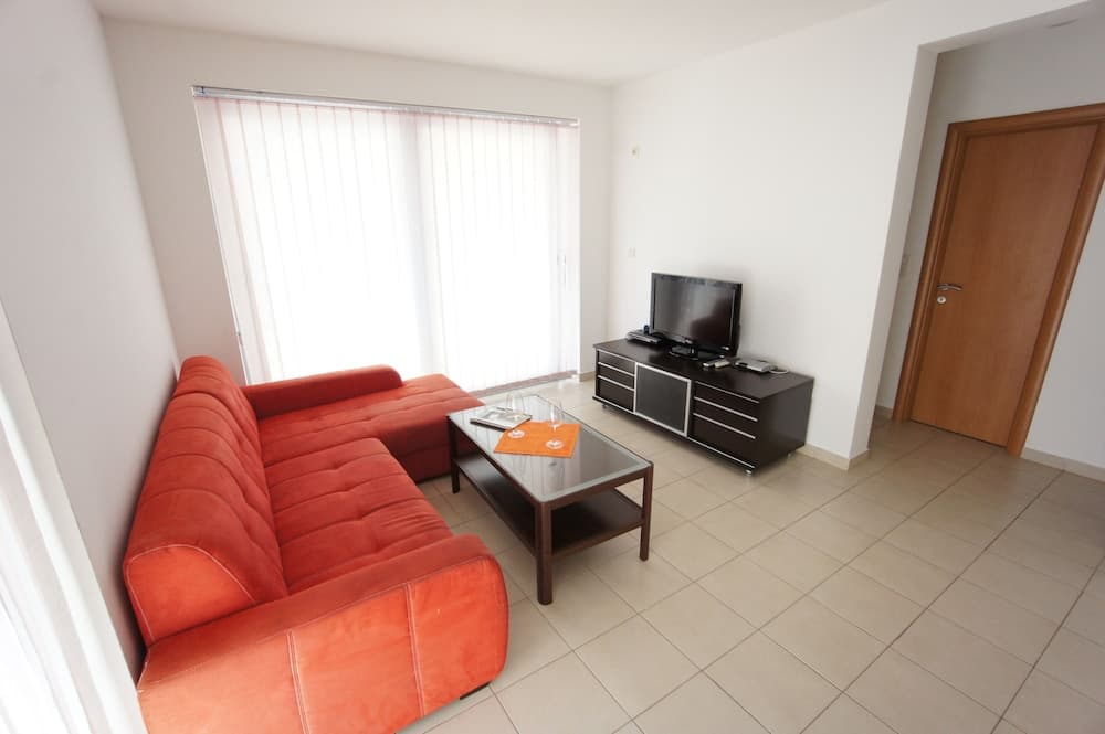 Petrovac Bay Apartments