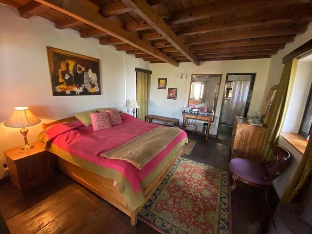 Avenida Himalayan Retreat