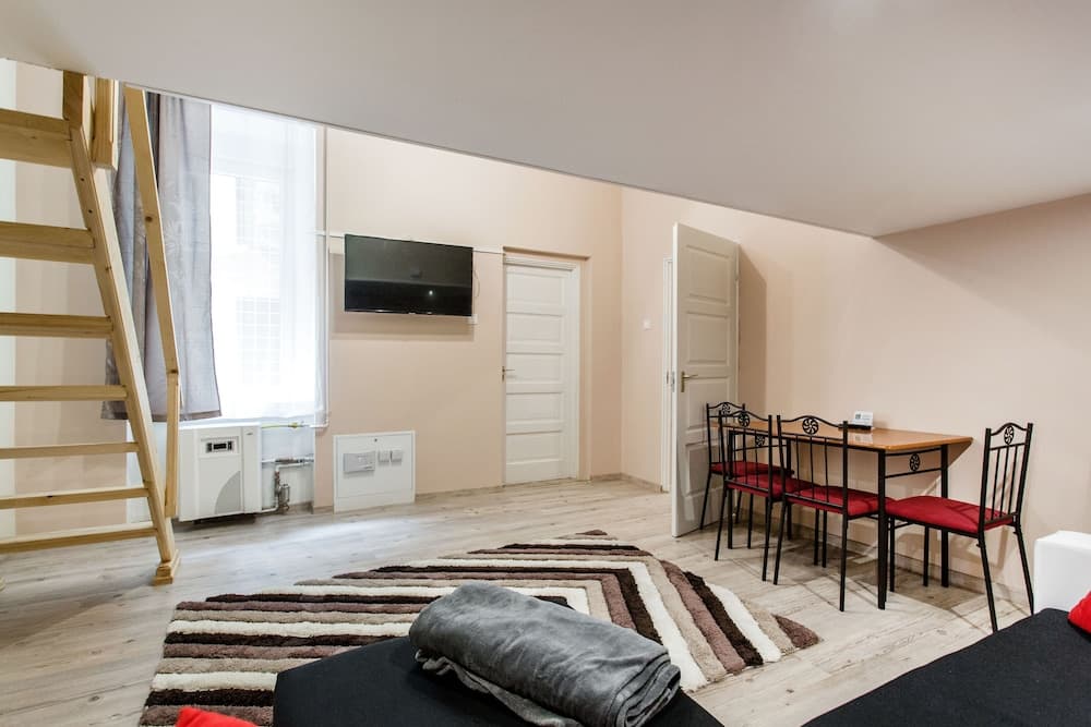 Akacfa 57 Apartment I.