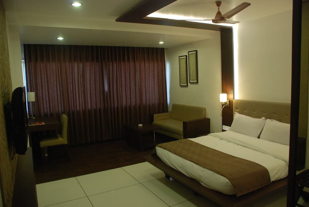 Hotel Surya