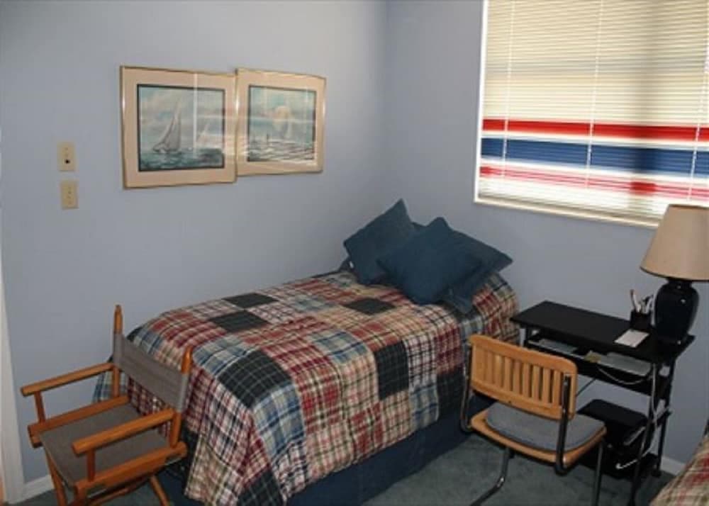 3 Bedroom Oceanfront Luxury Condo - Sand Dollar Iii, 404