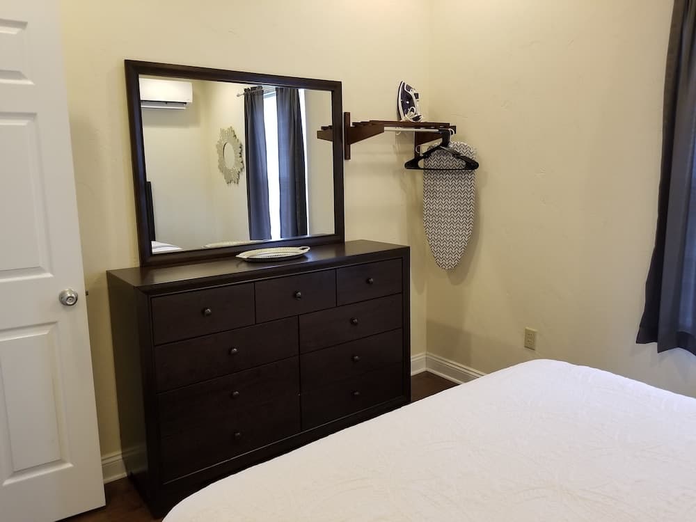 Sunset Cottages and Motel