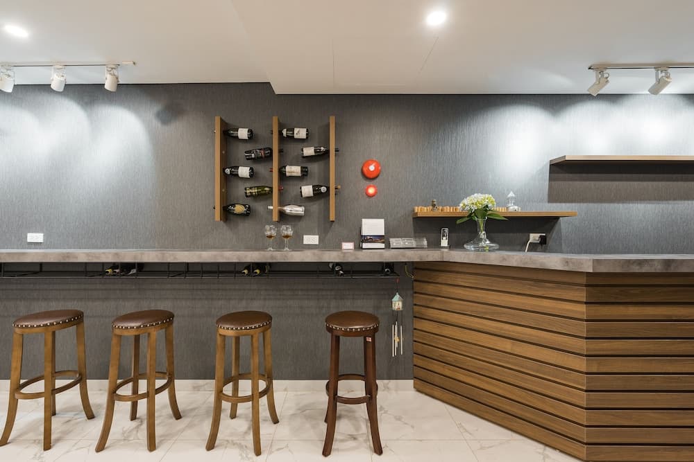 Narcissus Hotel and Apartment