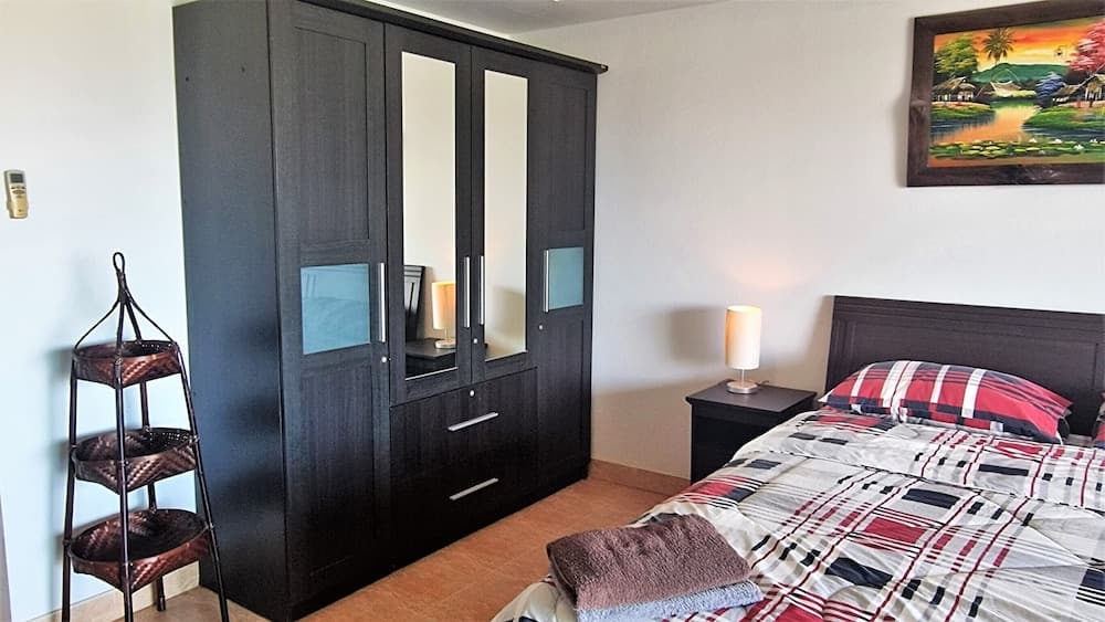 Large Studio Condo Jomtien