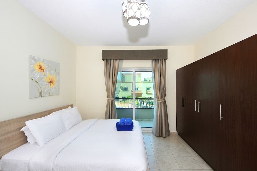 New Arabian Holiday Homes- IMPERIAL JVT