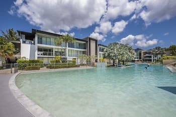 Blue on Blue Apartment 1015