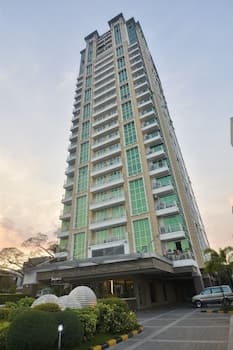 Comfy Suites at The Padgett Place