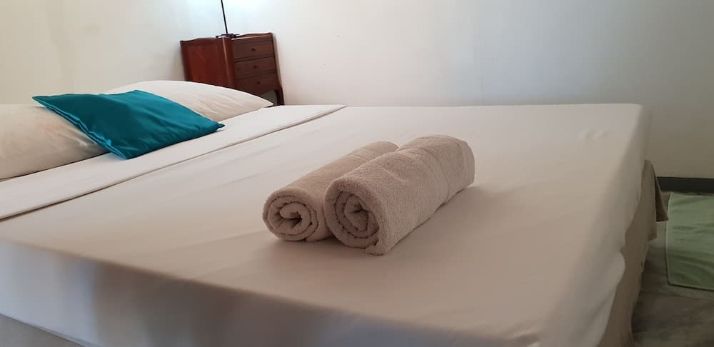 Coral Canyon Romblon - Hostel