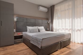 Marina Beach Apartments