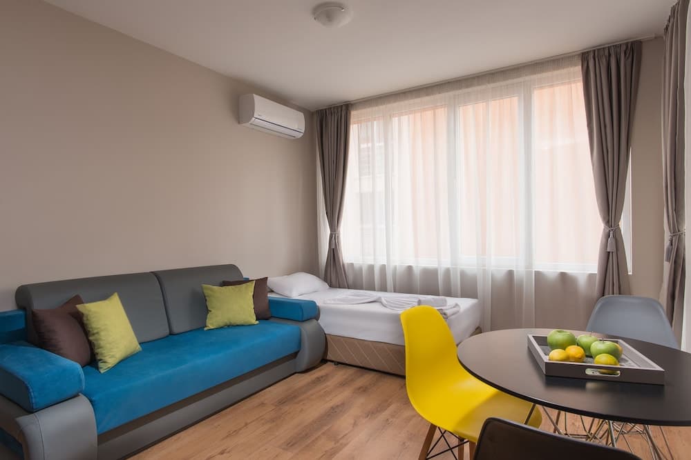 Marina Beach Apartments