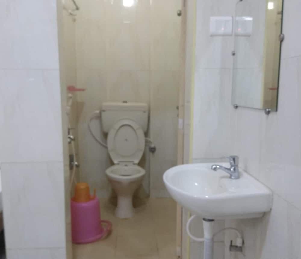 iROOMZ GVK Residency